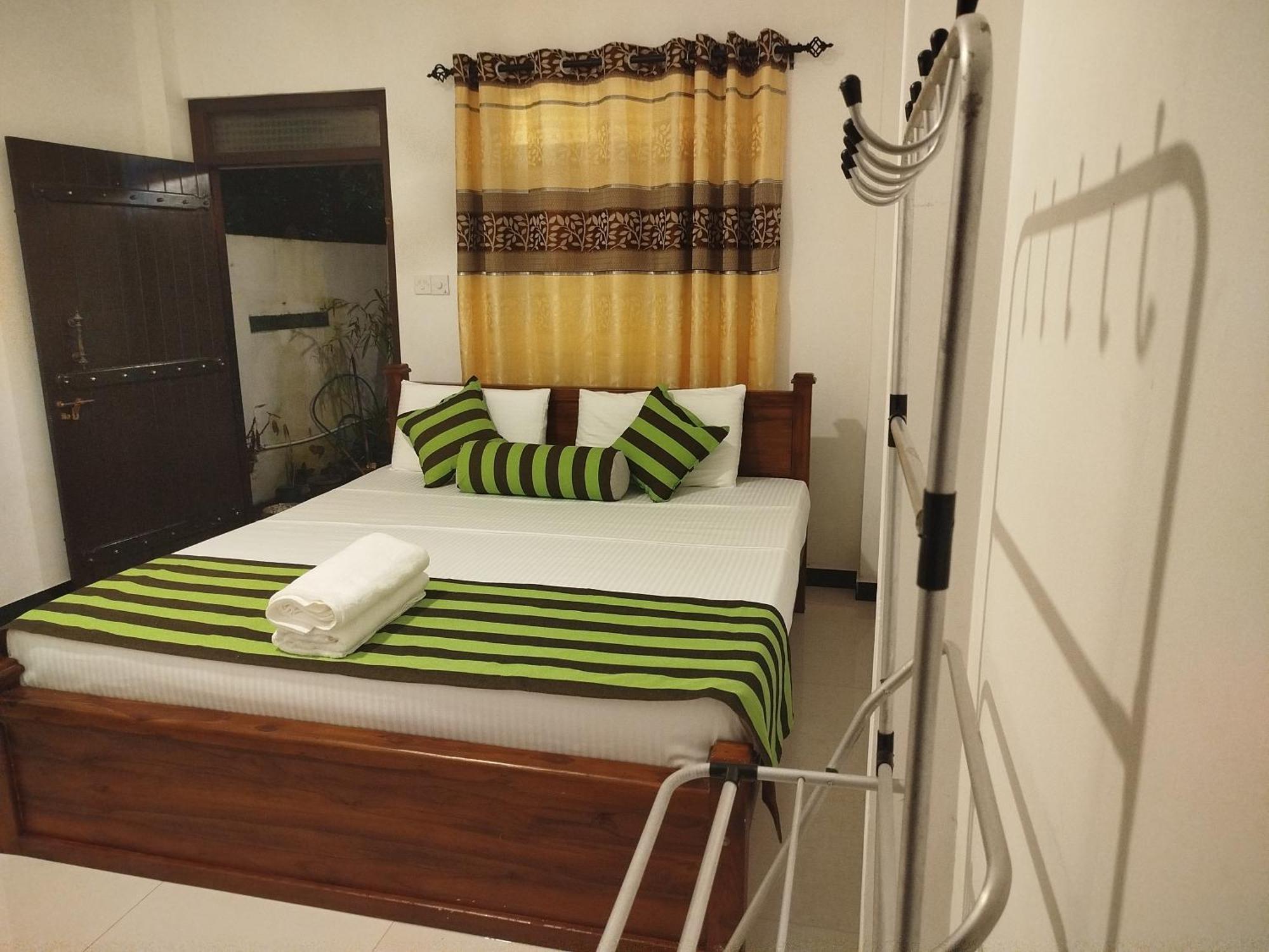 Little Villa Guest House 阿杭格默 外观 照片