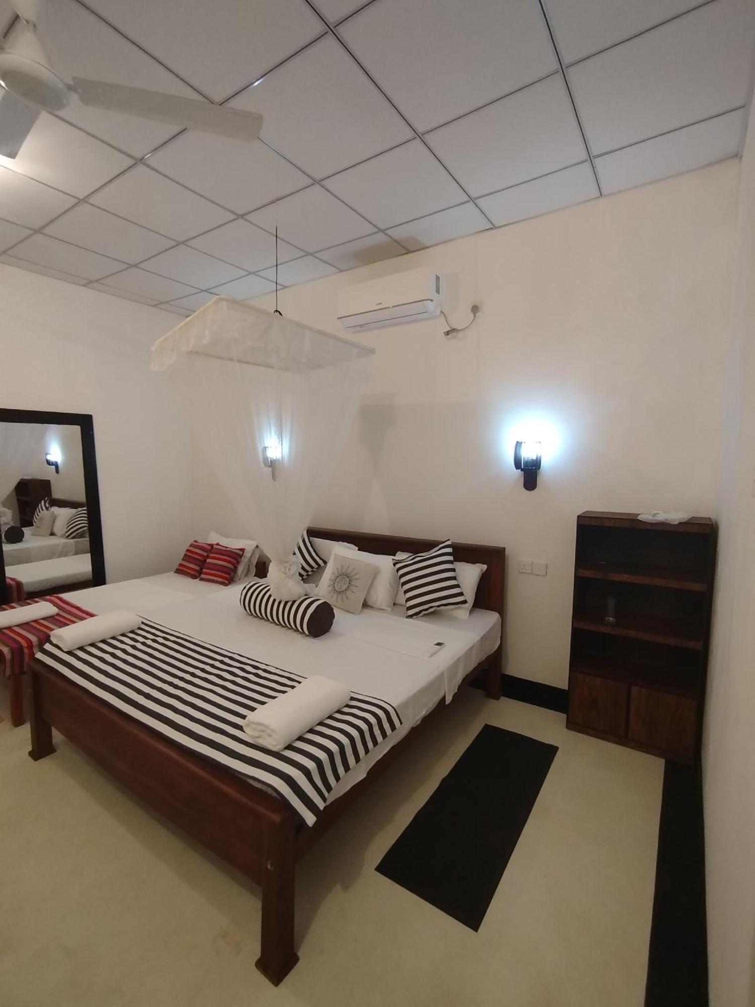 Little Villa Guest House 阿杭格默 外观 照片