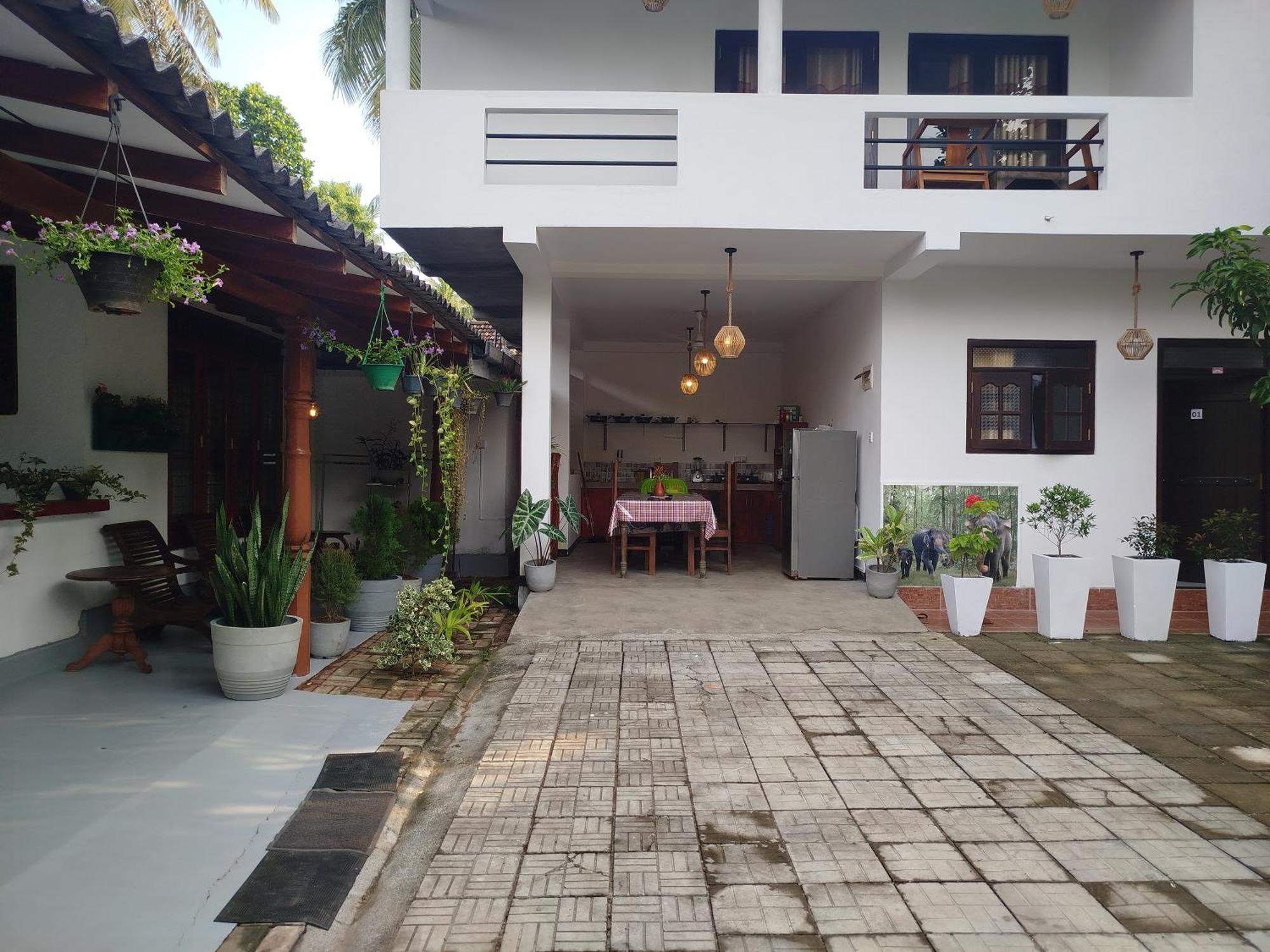 Little Villa Guest House 阿杭格默 外观 照片