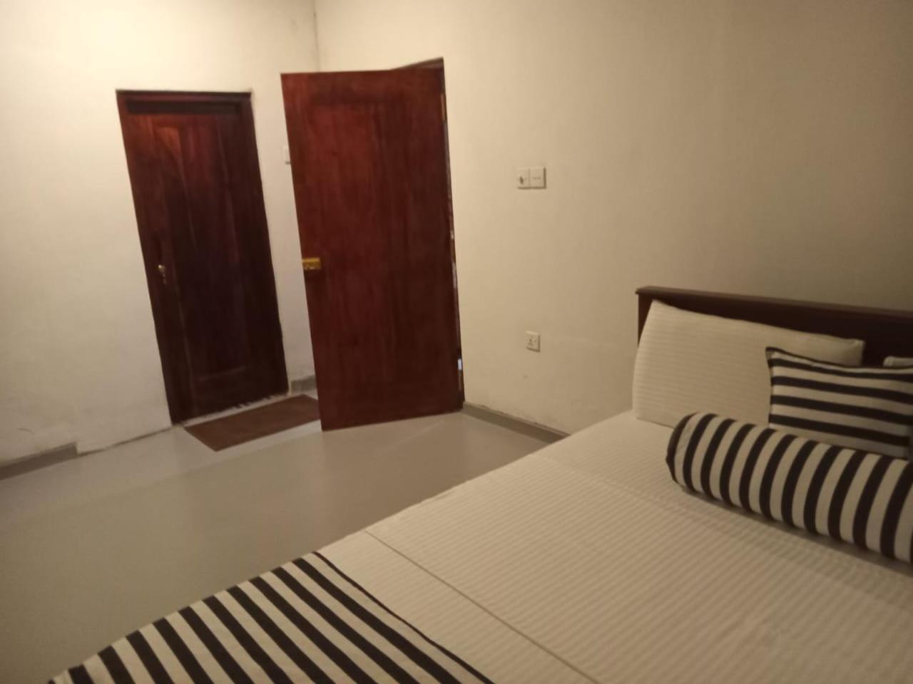 Little Villa Guest House 阿杭格默 外观 照片